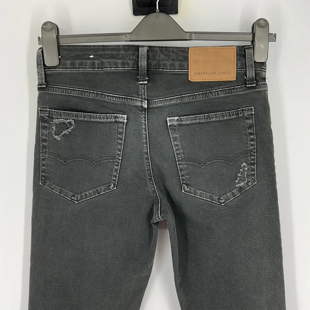 American Eagle distressed next level black jeans New